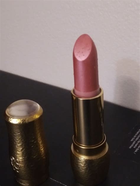 GUERLAIN Divinora Lipsticks .